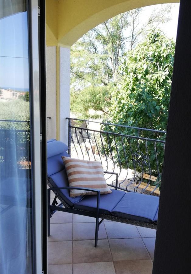 Apartment Laetitia Kaštelir Екстериор снимка