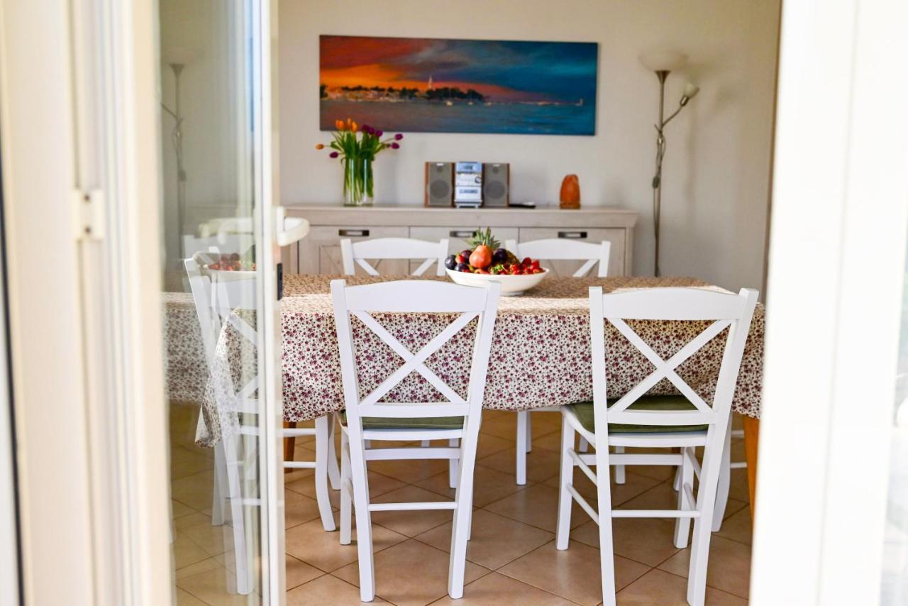 Apartment Laetitia Kaštelir Екстериор снимка